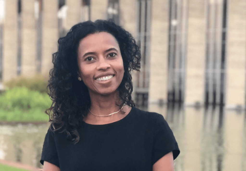 A projeção da colonialidade nas políticas de migrações e de cidadania na União Europeia – Karine de&nbsp;Souza