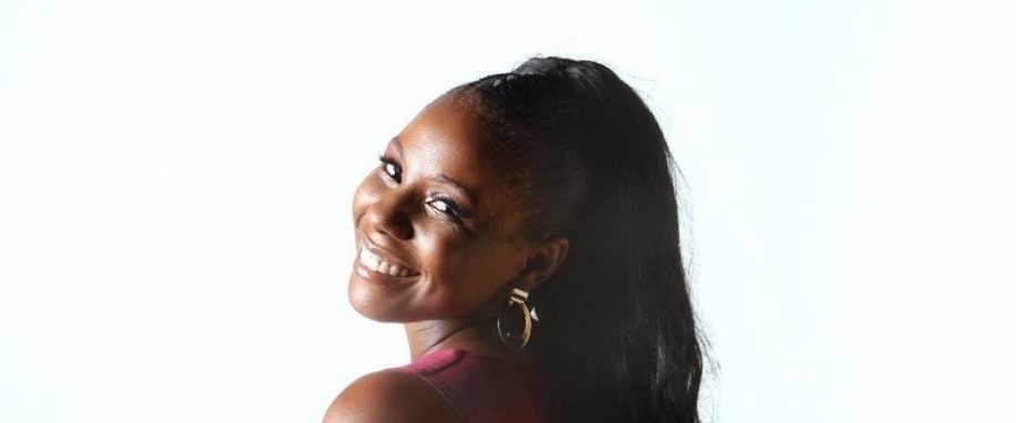 Elô Gonzaga por Saul&nbsp;Smith